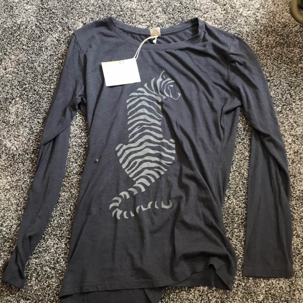 tiger gray long sleeve shirt